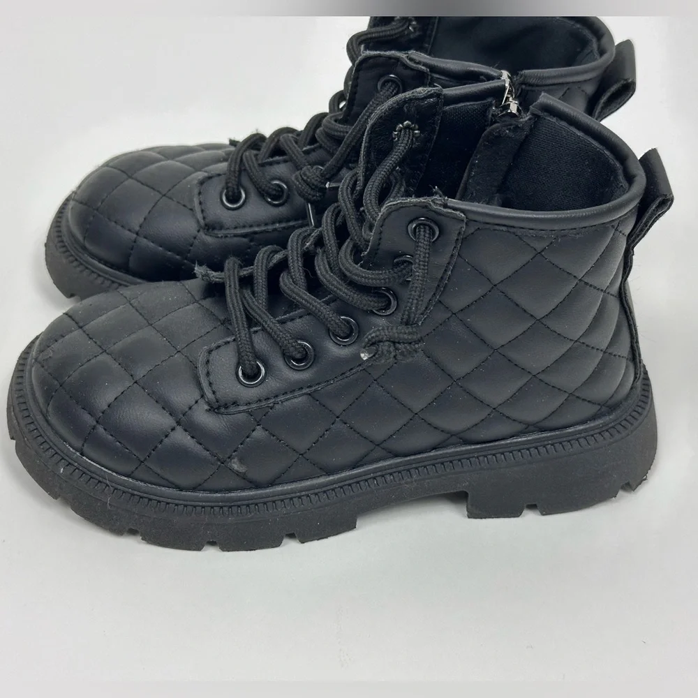 Girl's Quilted Zipped Ankle Boots